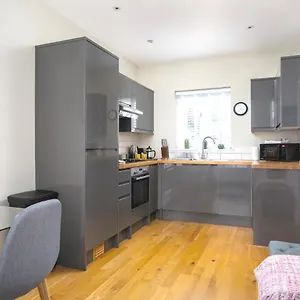 Wellington Mews - Centre Of Town With Parking Apartment