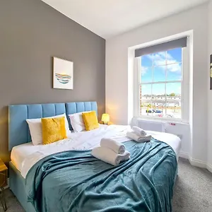 Margaret's Quattro By Fortuna Property Apartment